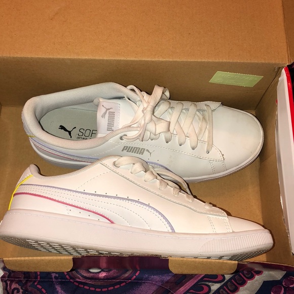 Soft foam white pumas